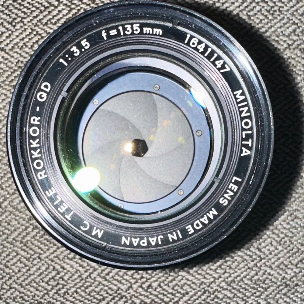 Vintage Minolta MC Tele Rokkor-QD 135mm f/3.5 lens, a vintage Minolta